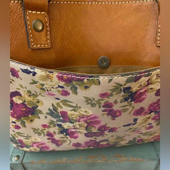PATRICIA NASH ANTIQUE ROSE FLORAL AND BROWN LEATHER BAG EUC - Picture 9 of 13